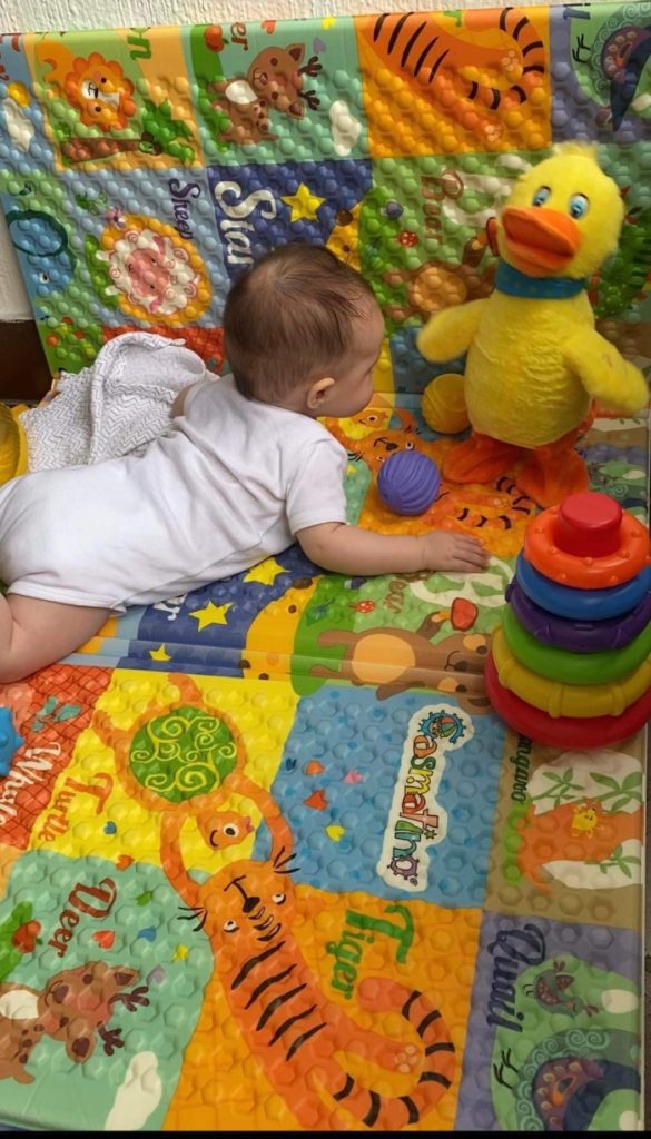 Patkica me nikada nije vidjela tako brzo puzati... Patkica me nikada nije vidjela tako brzo puzati...