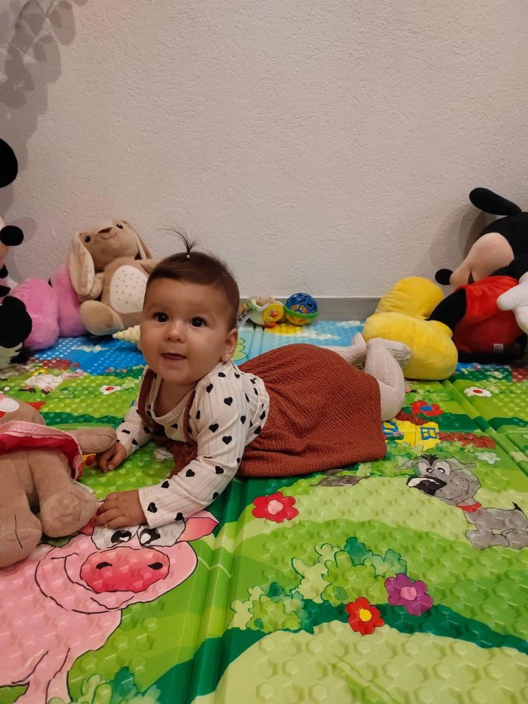 Mama, ova farba je zakon! Mama, ova farba je zakon!